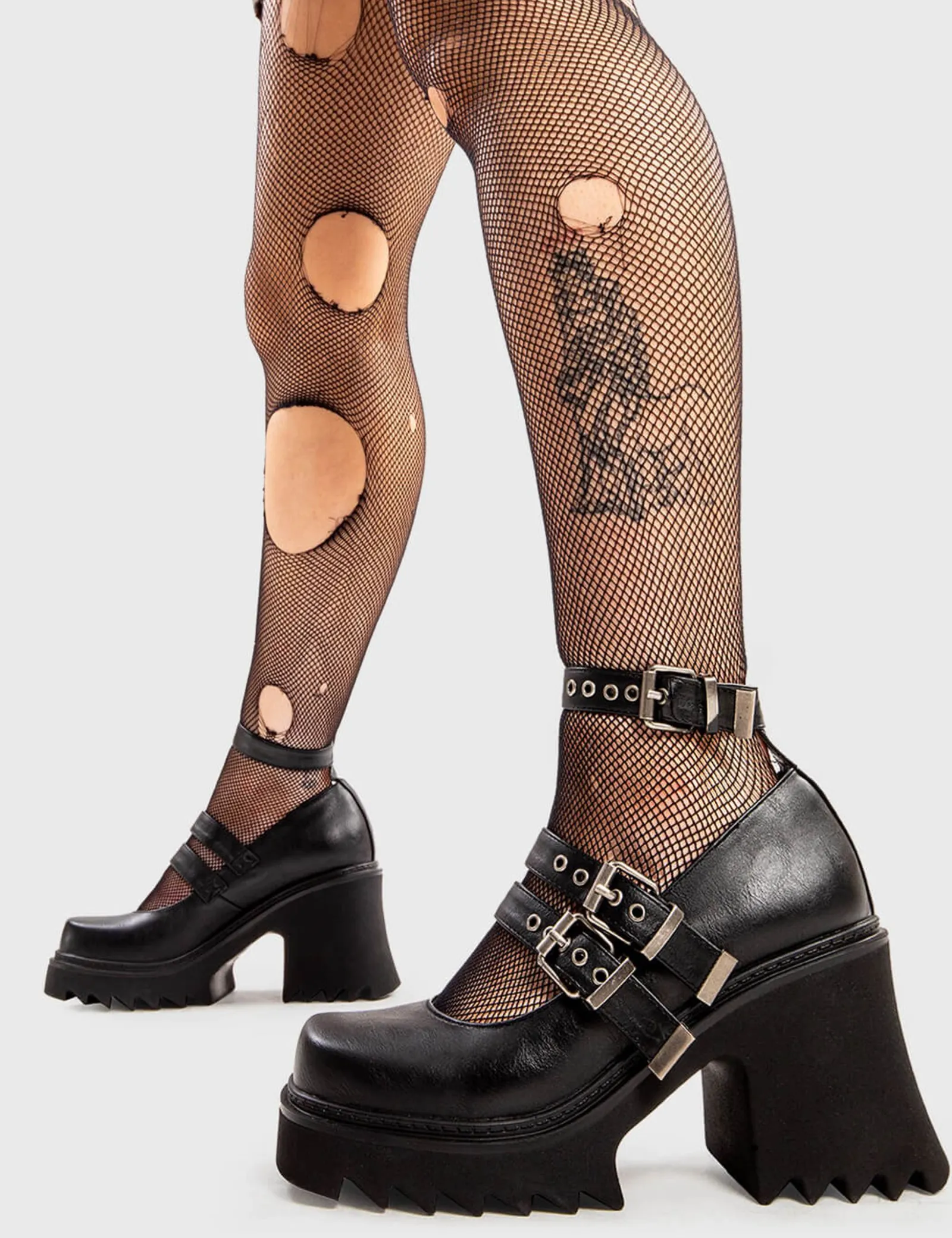 LAMODA Displaced Chunky Mary Jane Shoes< Chunky