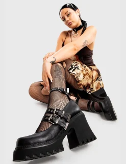 LAMODA Displaced Chunky Mary Jane Shoes< Chunky