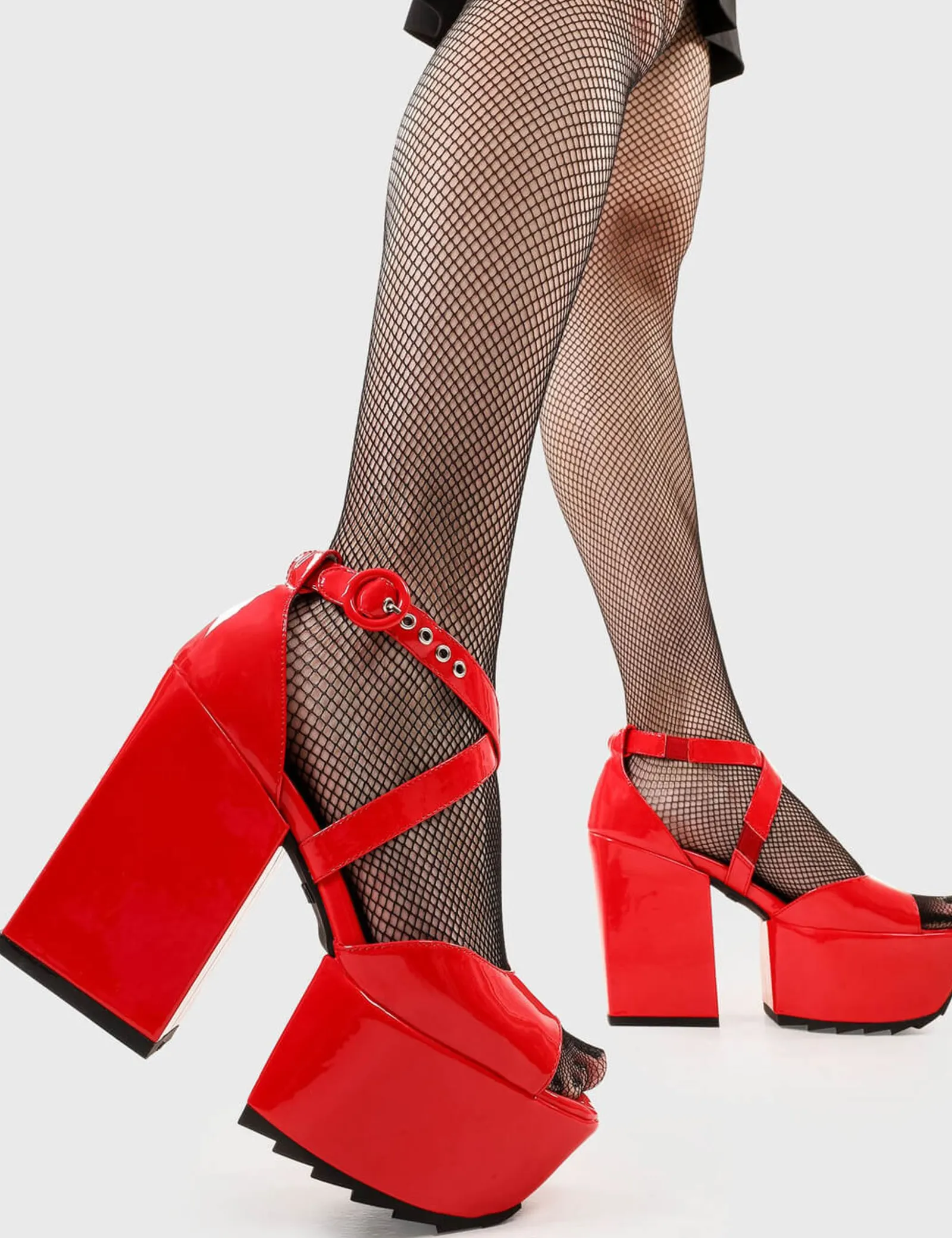 LAMODA Enemies Close Platform Sandals< Plattform