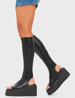 LAMODA No Hard Feelings Chunky Platform Creeper Knee High Boots< Kniehoch