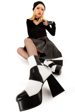 lamodawebsite Wait A Minute Platform Ankle Boots< Knochel